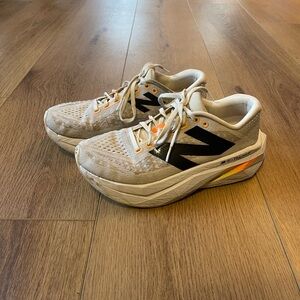 New Balance FuelCell SuperComp Trainer v3